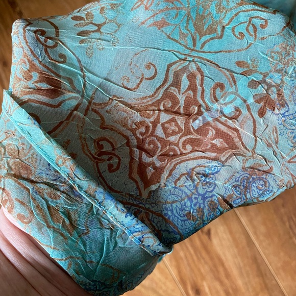 Beautiful Bohemian Design Dress - Picture 7 of 16